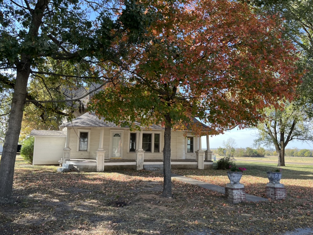 Prescott farmhouse exterior, second view